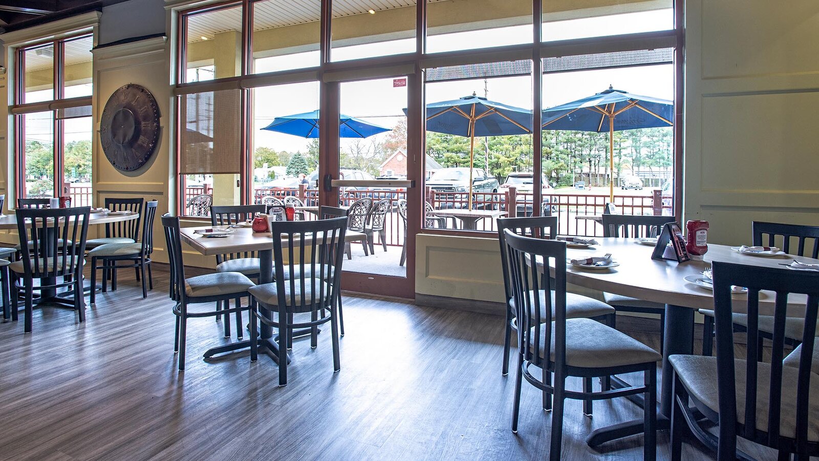 Three B's Bar & Bistro in Lakehurst, NJ — Restaurant / Bistro hero photograph